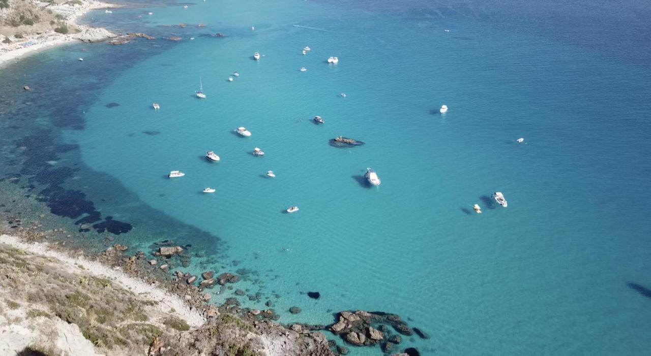 Villa Kore, Capo Vaticano Exteriör bild