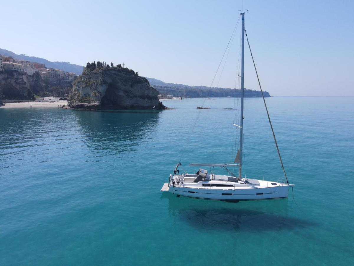 Villa Kore, Capo Vaticano Exteriör bild