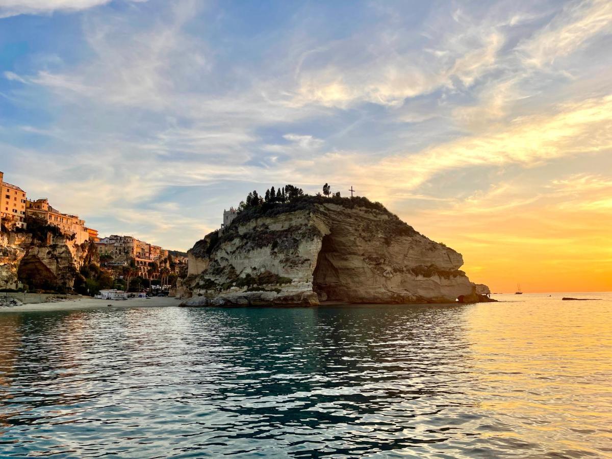 Villa Kore, Capo Vaticano Exteriör bild