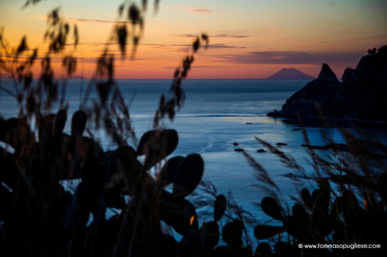 Villa Kore, Capo Vaticano Exteriör bild